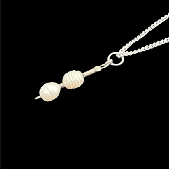 Elegant rice  Pearl pendant and silver plated Necklace - Picture 4 of 5